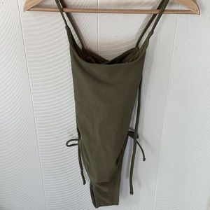 Olive Snatched One Piece 🏖